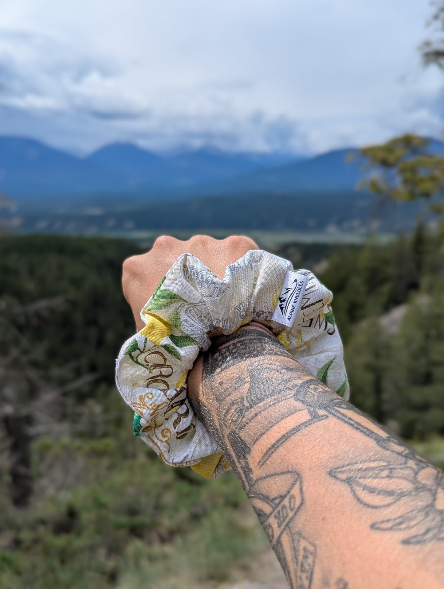 The Citrus Patch - Maple Cotton Scrunchie - Alpine Kneedles