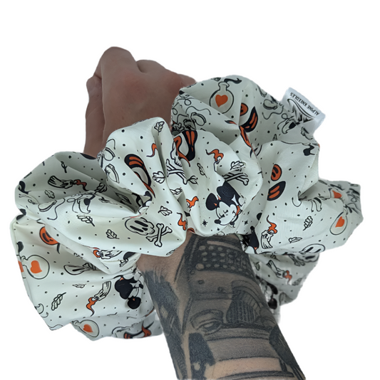 Spooky Mouse Redwood - Alpine Kneedles