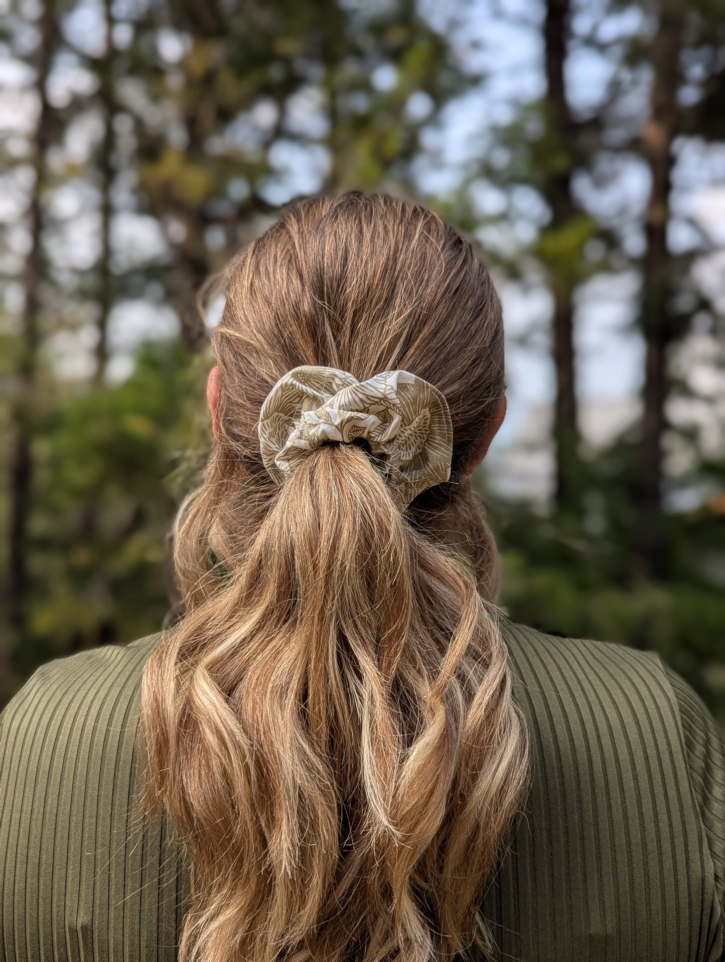 Honeypetal – Maple Size Cotton Scrunchie