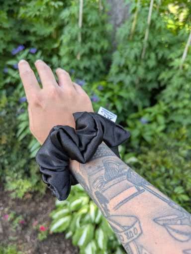 Black Pearl Lily - Maple Satin Scrunchie - Alpine Kneedles