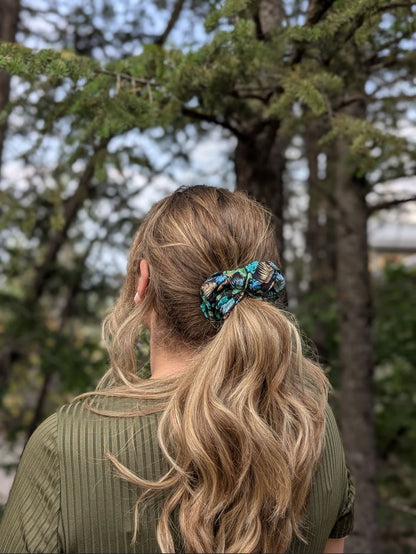 Clever Girl – Maple Cotton Scrunchie