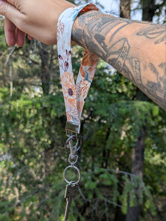 Flora – Cotton Keychain Wristlet - Alpine Kneedles
