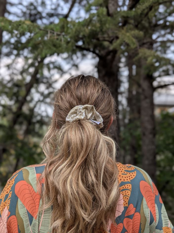 Honeypetal  – Maple Size Cotton Scrunchie