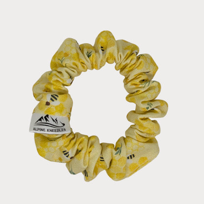 Honey Bee - Sapling Cotton Scrunchie - Alpine Kneedles