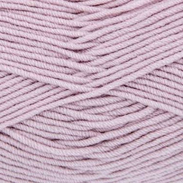 Close-up of light purple yarn 