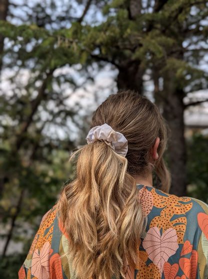 Marshmallow Flannel – Maple Size Cotton Scrunchie