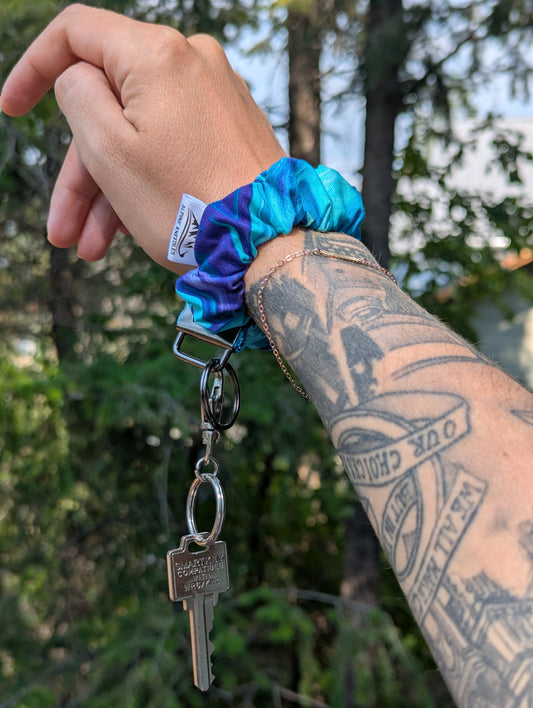 Pool Party – Cotton Scrunchie Keychain Wristlet - Alpine Kneedles