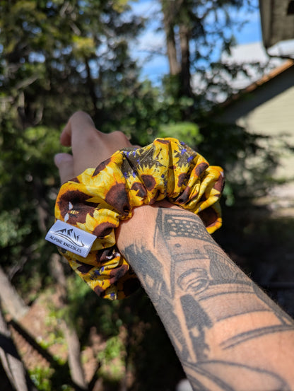 September Sun – Maple Size Cotton Scrunchie - Alpine Kneedles