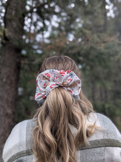 Sugar & Spice- Redwood Poly Crepe de Chine Scrunchie - Alpine Kneedles