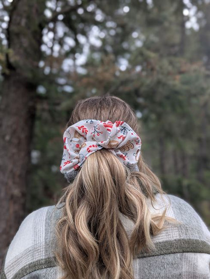 Sugar & Spice- Redwood Poly Crepe de Chine Scrunchie - Alpine Kneedles