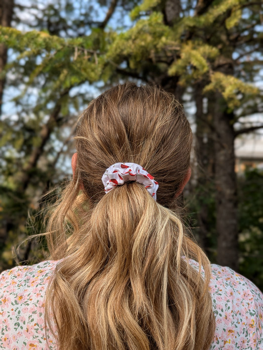 Cherry Bomb - Sapling Cotton Scrunchie - Alpine Kneedles