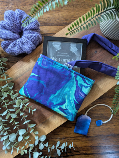 Twighlight Borealis Kindle Sleeve - Alpine Kneedles